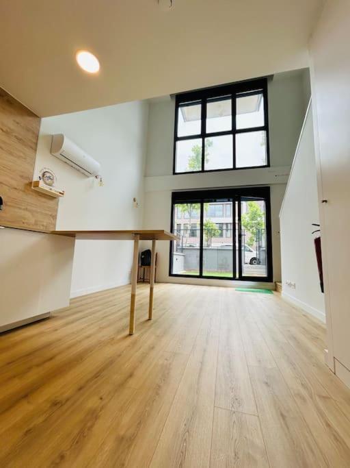 Loft 007 Con Jardin, Piscina, Garaje Y Netflix Daire San Sebastián de los Reyes Dış mekan fotoğraf